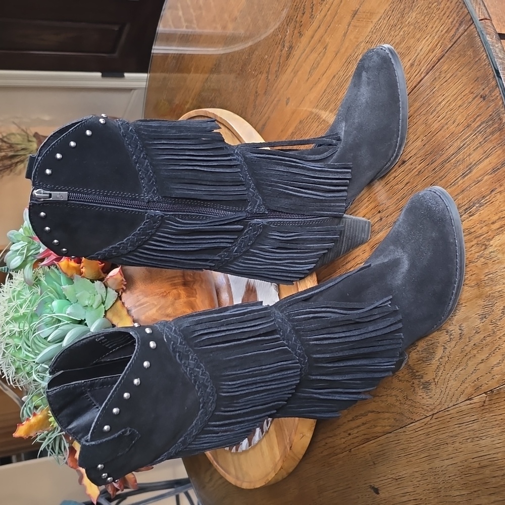EUC Reba Fringe Leather Suede Boots - Picture 15 of 16